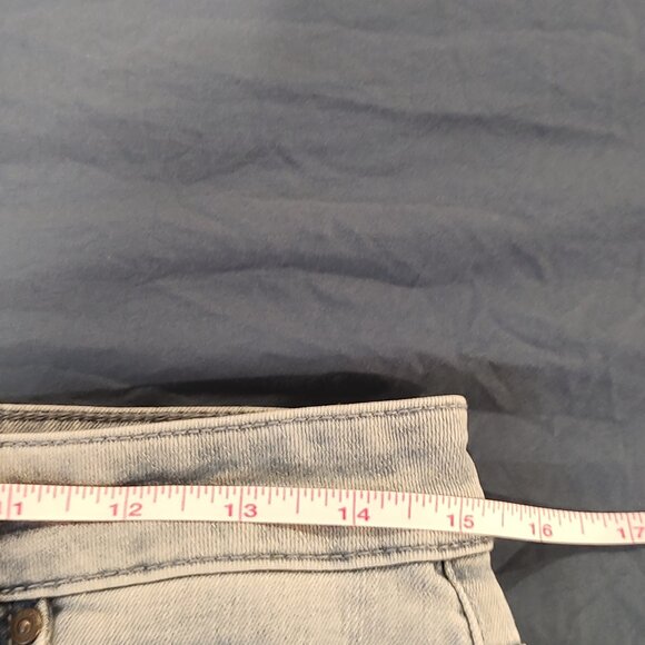 JOHNMARK embroidered fringe hem jean, Size 8, Light Stonewash - Picture 8 of 10